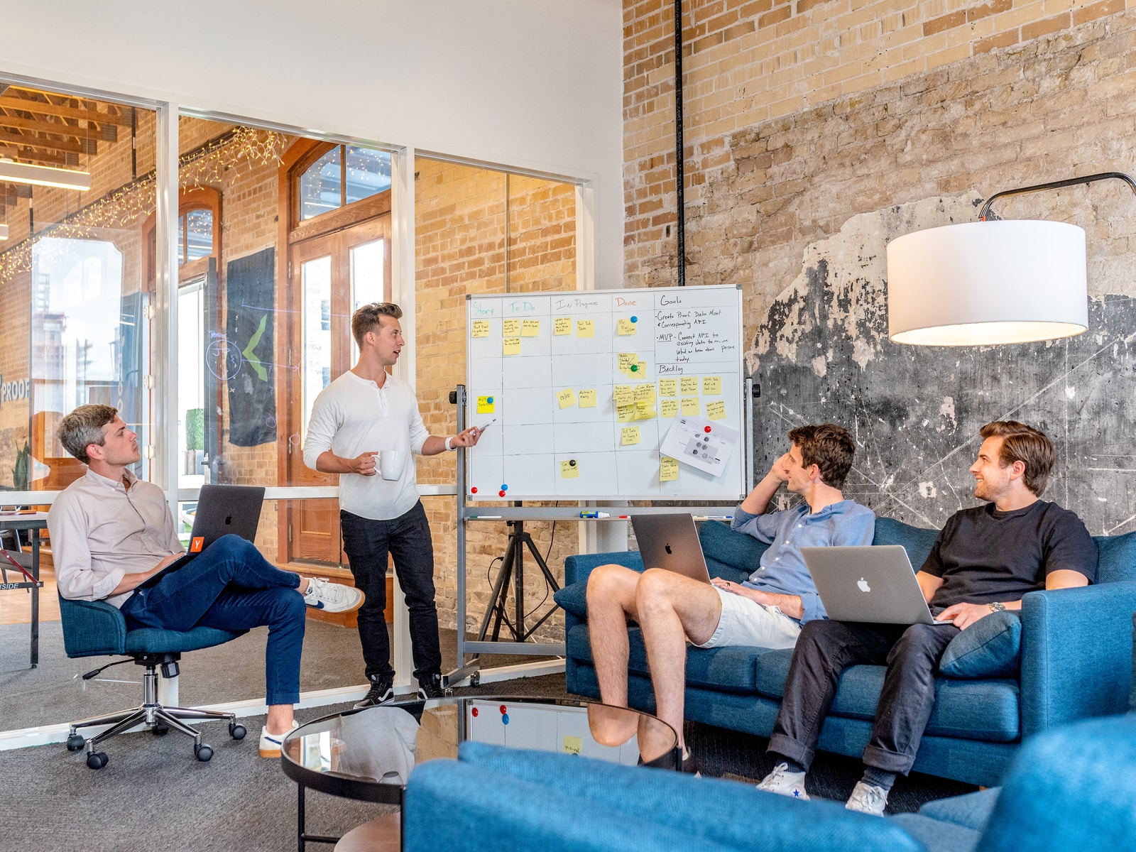 Effective Communication - 7 Ways To Master Your Communication Skills