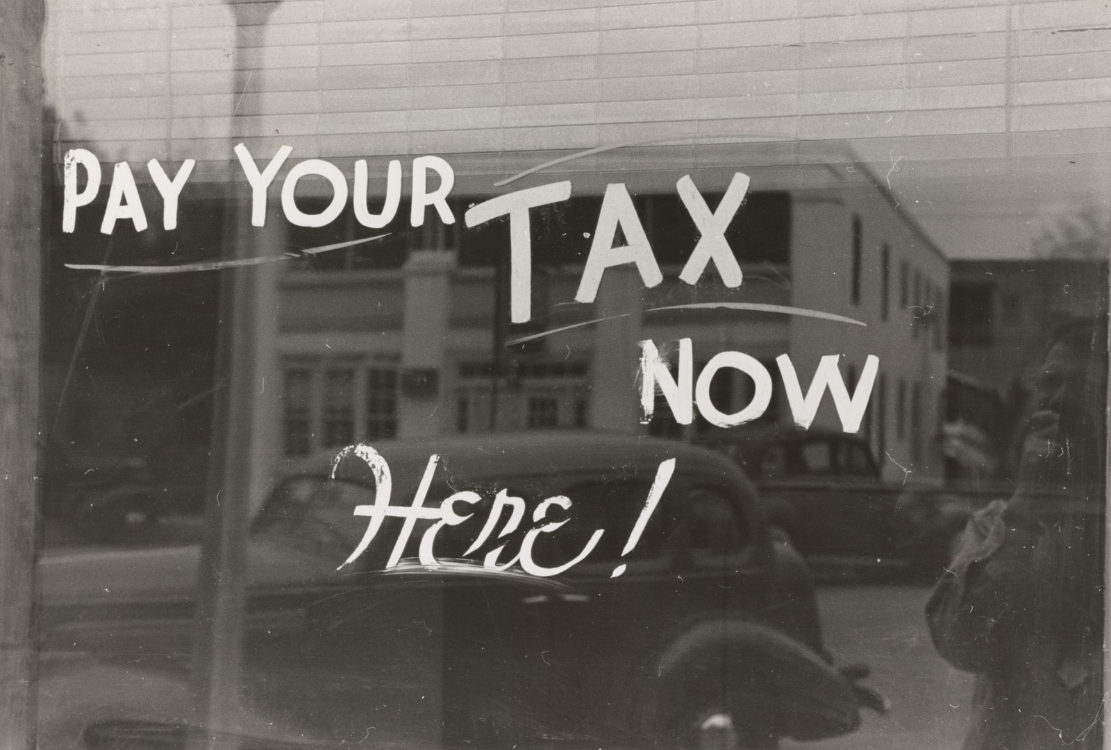 Can Taxes Scare from Investing in the Stock Market?