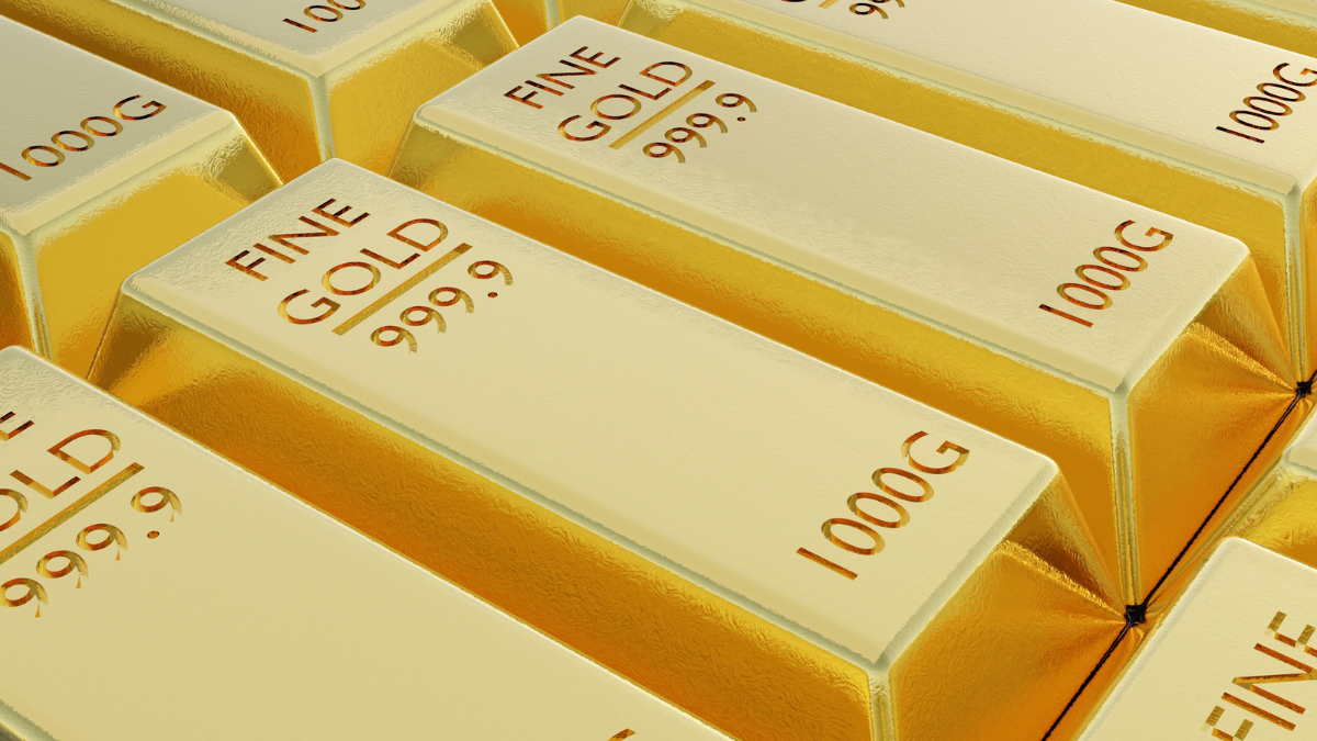 Gold Price Today Nears Rs 53,500 as Rupee Tumbles; Will Yellow Metal Price Hit Lifetime High?