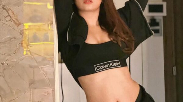 Viral Pics of Avneet Kaur