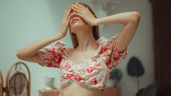 How can sustainable fashion be more accessible?
