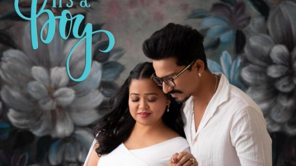 “Gola Ki Mooh Dikhayi” Bharti Singh and Haarsh Limbachiyaa Reveal their baby boy Laksh’s face