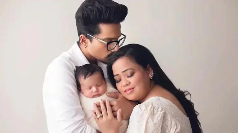 “Gola Ki Mooh Dikhayi” Bharti Singh and Haarsh Limbachiyaa Reveal their baby boy Laksh’s face  