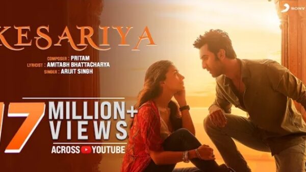 Brahmastra's 'Kesariya' song Out: Fans have mixed reactions