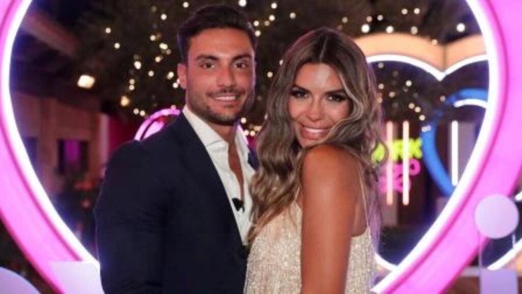 Ekin-Su and Davide Sanclimenti Wins Love Island 2022