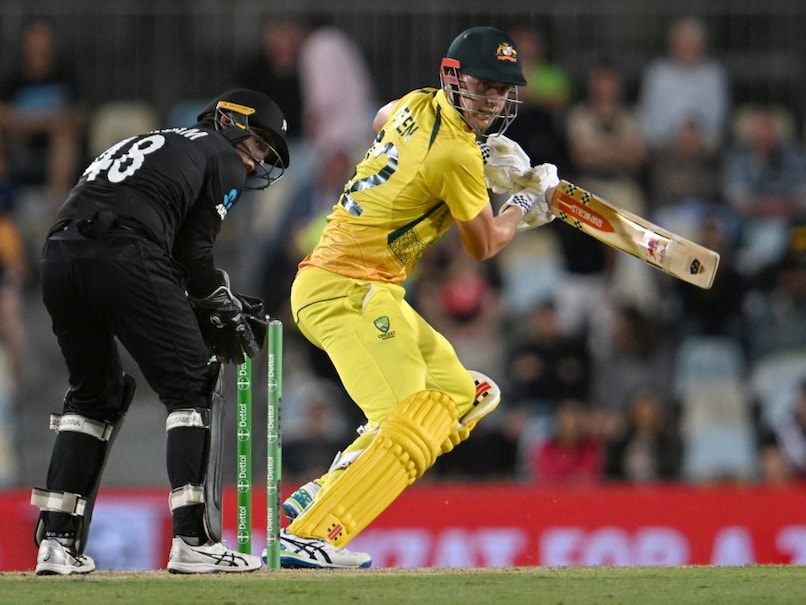 Australia won by 3 wickets: Cameron Green and Alex Carey the star of the 1st ODI against New Zealand