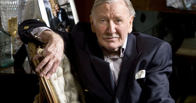 Actor Leslie Phillips, the voice of ‘sorting hat’ in Harry Potter and Carry On, dies at 98