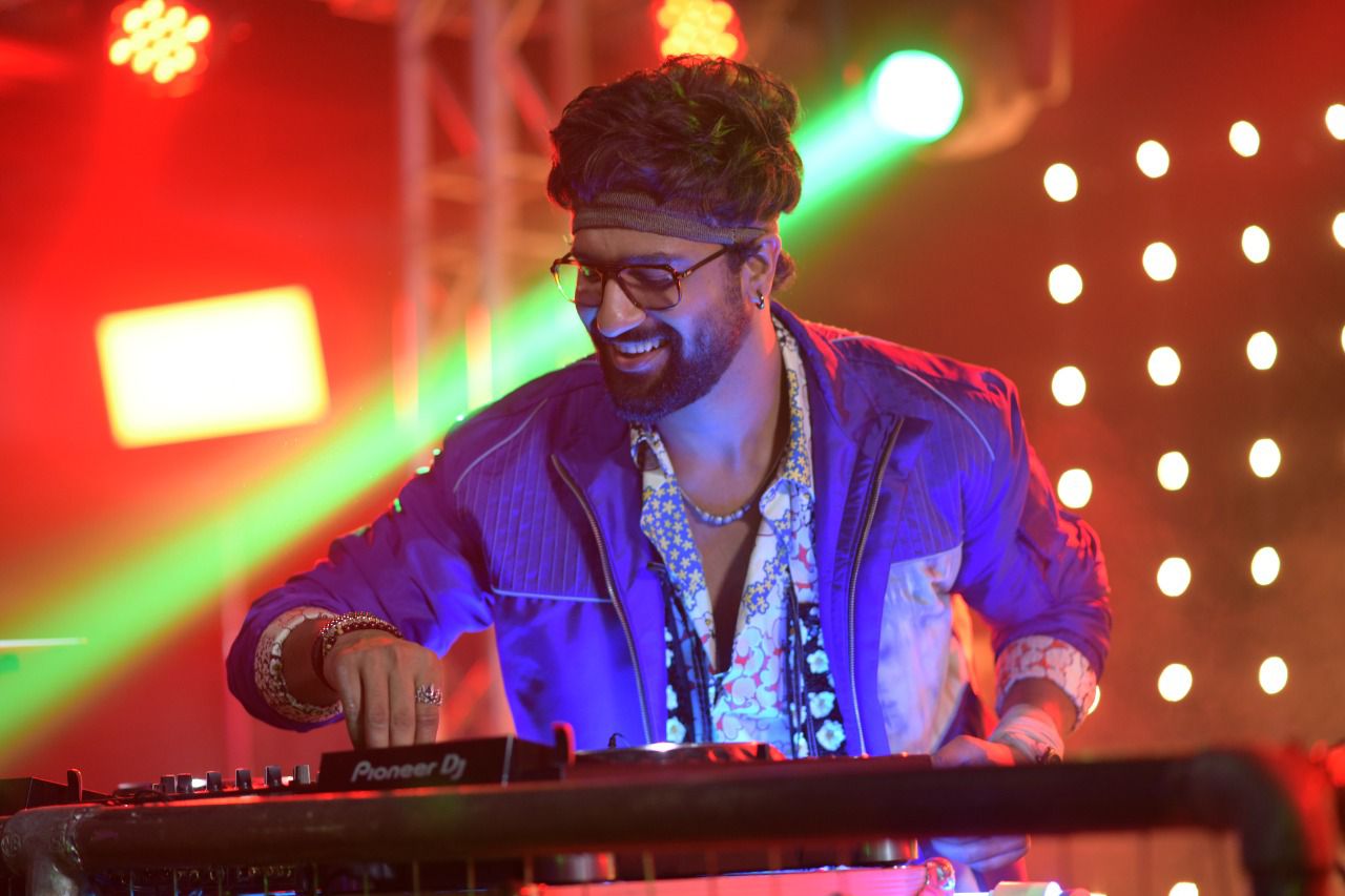 Vicky Kaushal Plays DJ Mohabbat in Anurag Kashyap's Almost Pyaar with DJ Mohabbat! SEE PICS