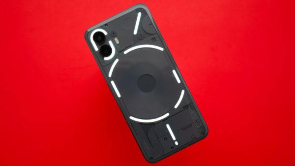 Nothing Phone (2)