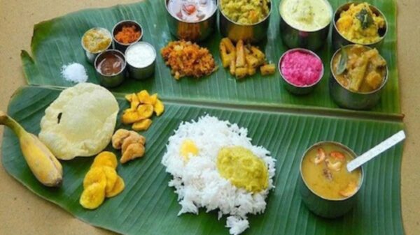 Why-should-we-contemplate-eating-food-on-banana-leaves